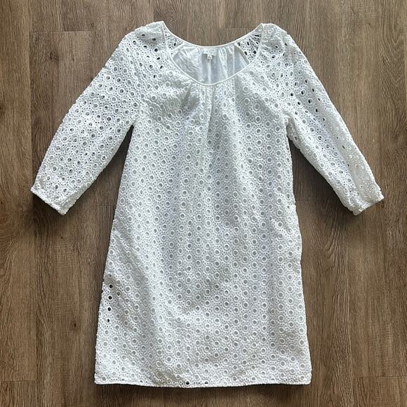crown & ivy Dresses & Skirts - Crown & Ivy Eyelet Scoop Neck Dress White Size 4 3/4 Sleeves
